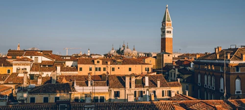 Milan skyline, representing MSL's market presence in Milan.